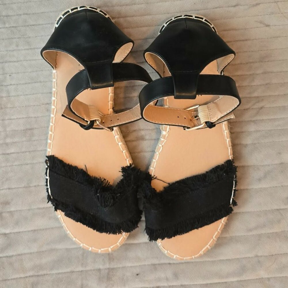 Journee Collection Vacation Sandal